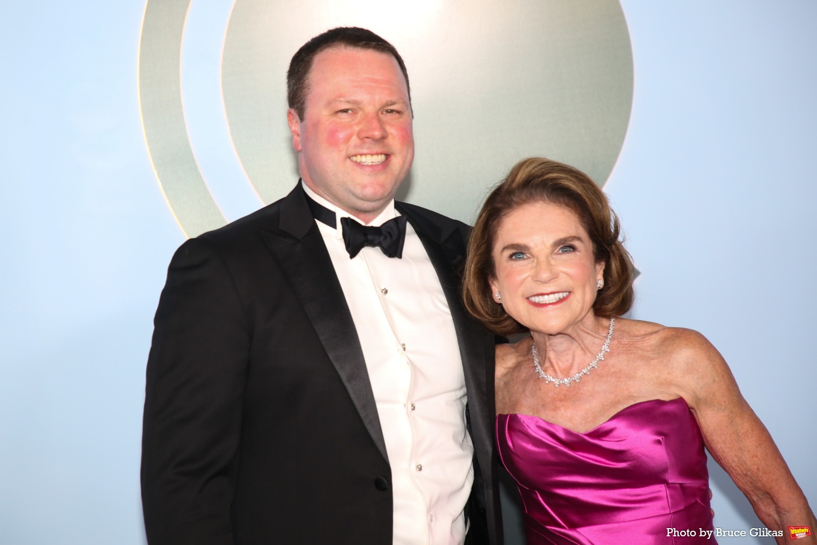Photos: 2026 Tony Awards- Stars Walk the Red Carpet Image