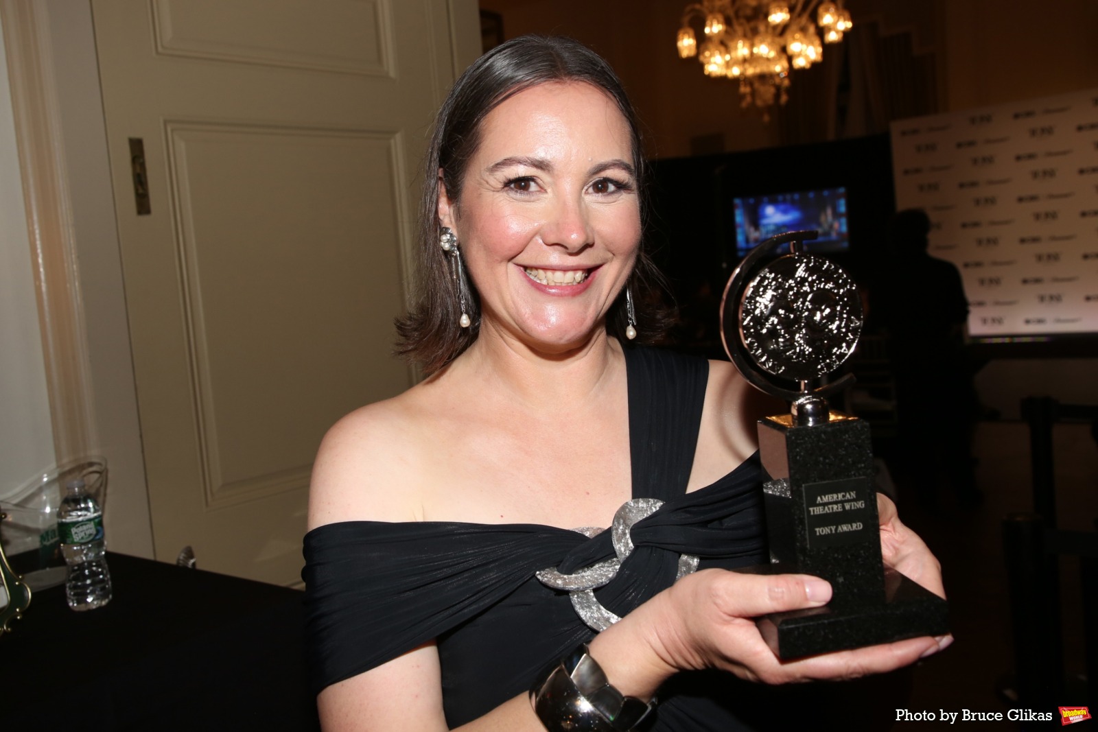 Photos: Backstage with the 2026 Tony Awards Winners Image