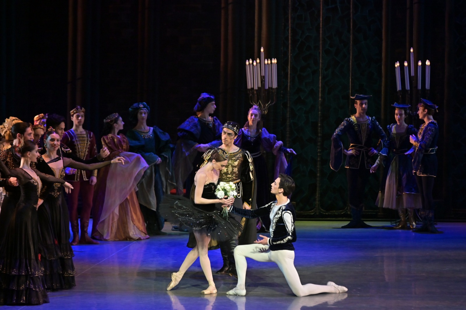 Photos: State Ballet of Georgia Performs SWAN LAKE Ahead of London Coliseum Return Image