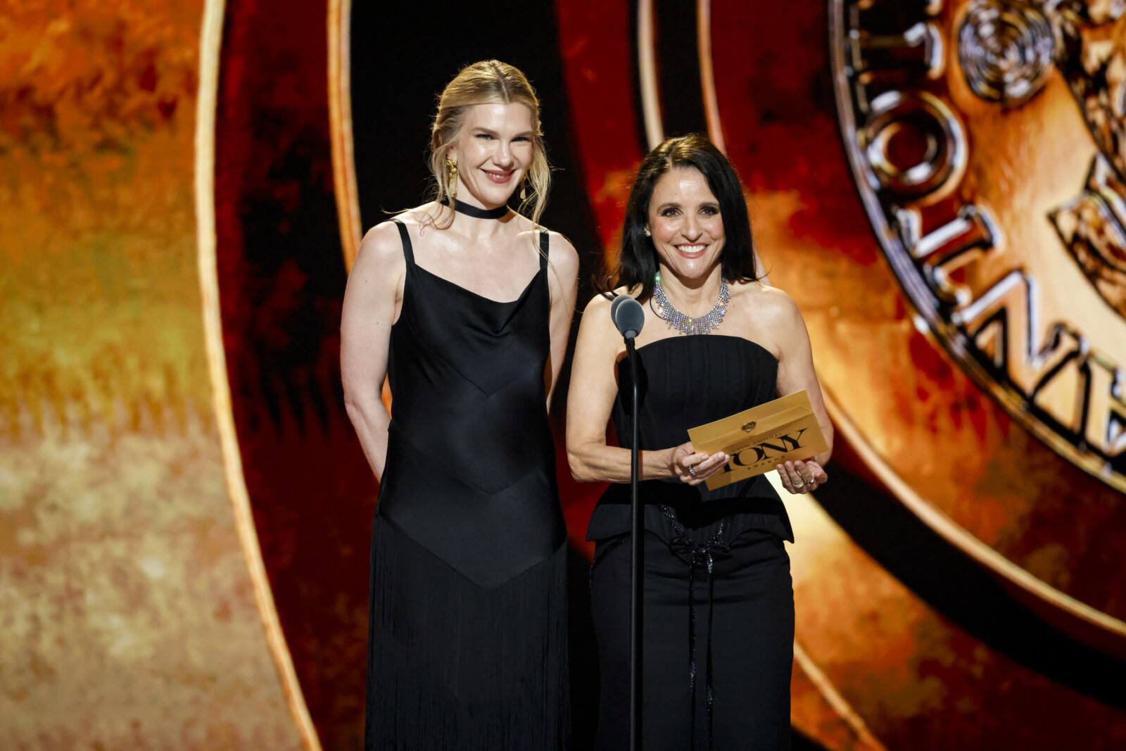 Photos: Inside the 2026 Tony Awards Ceremony Image