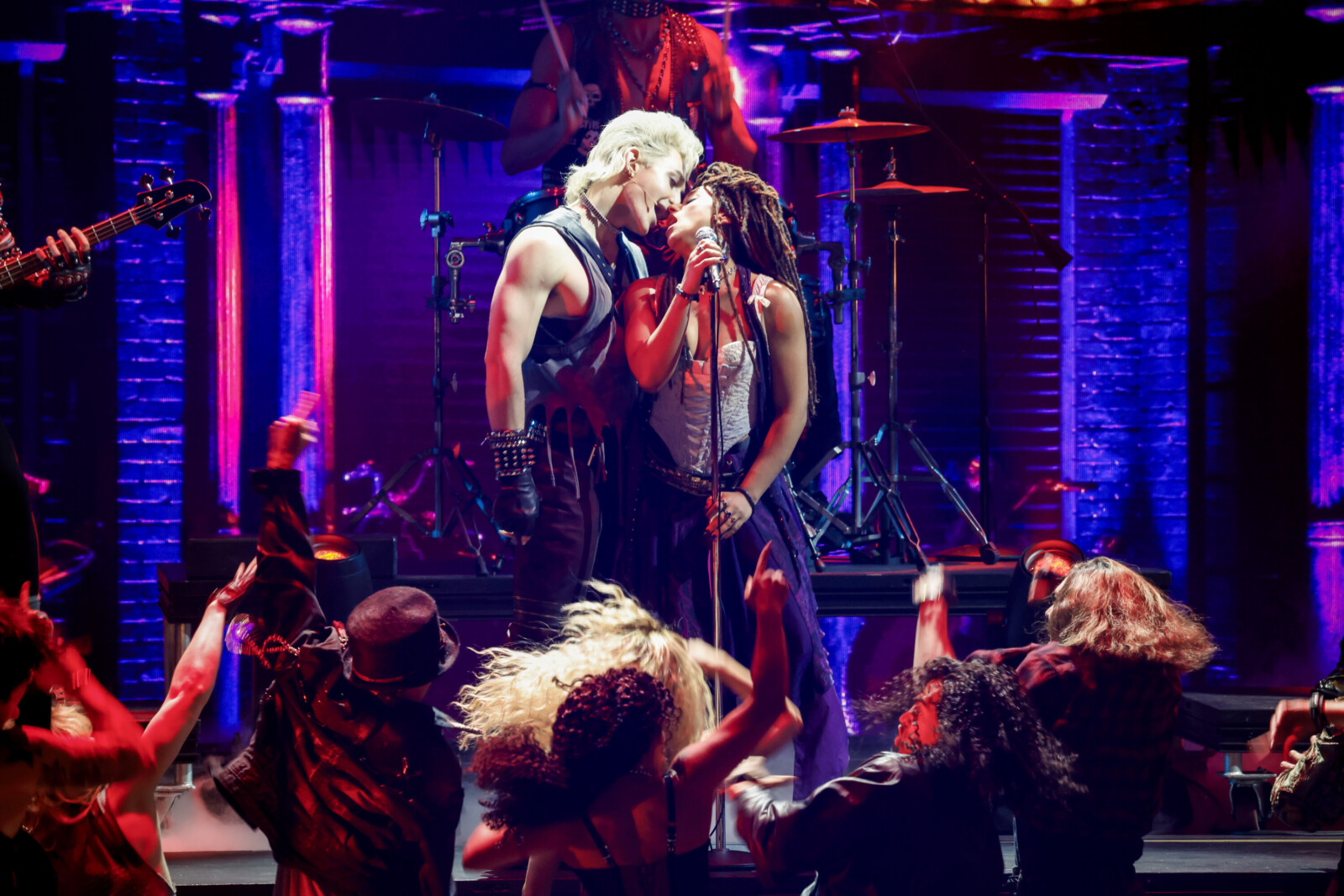 Photos: Inside the 2026 Tony Awards Ceremony Image
