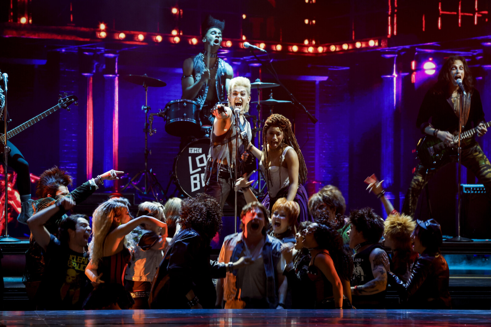 Photos: Inside the 2026 Tony Awards Ceremony Image