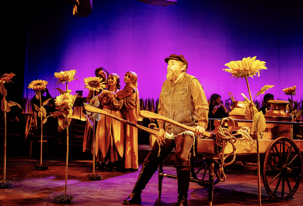 Photos: FIDDLER ON THE ROOF At The Encore Theatre Image