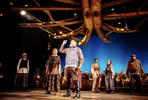 Photos: FIDDLER ON THE ROOF At The Encore Theatre Image