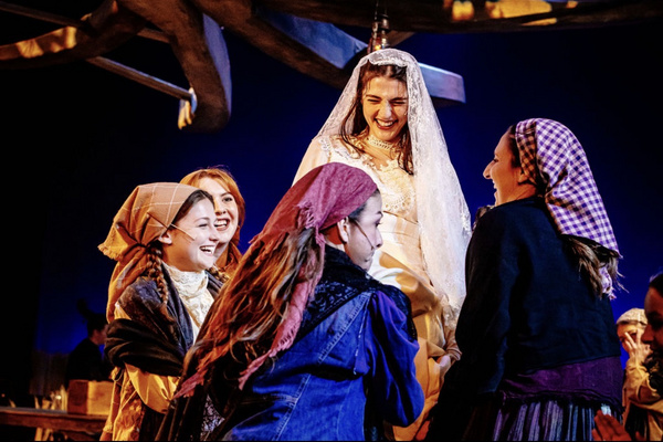 Photos: FIDDLER ON THE ROOF At The Encore Theatre Image