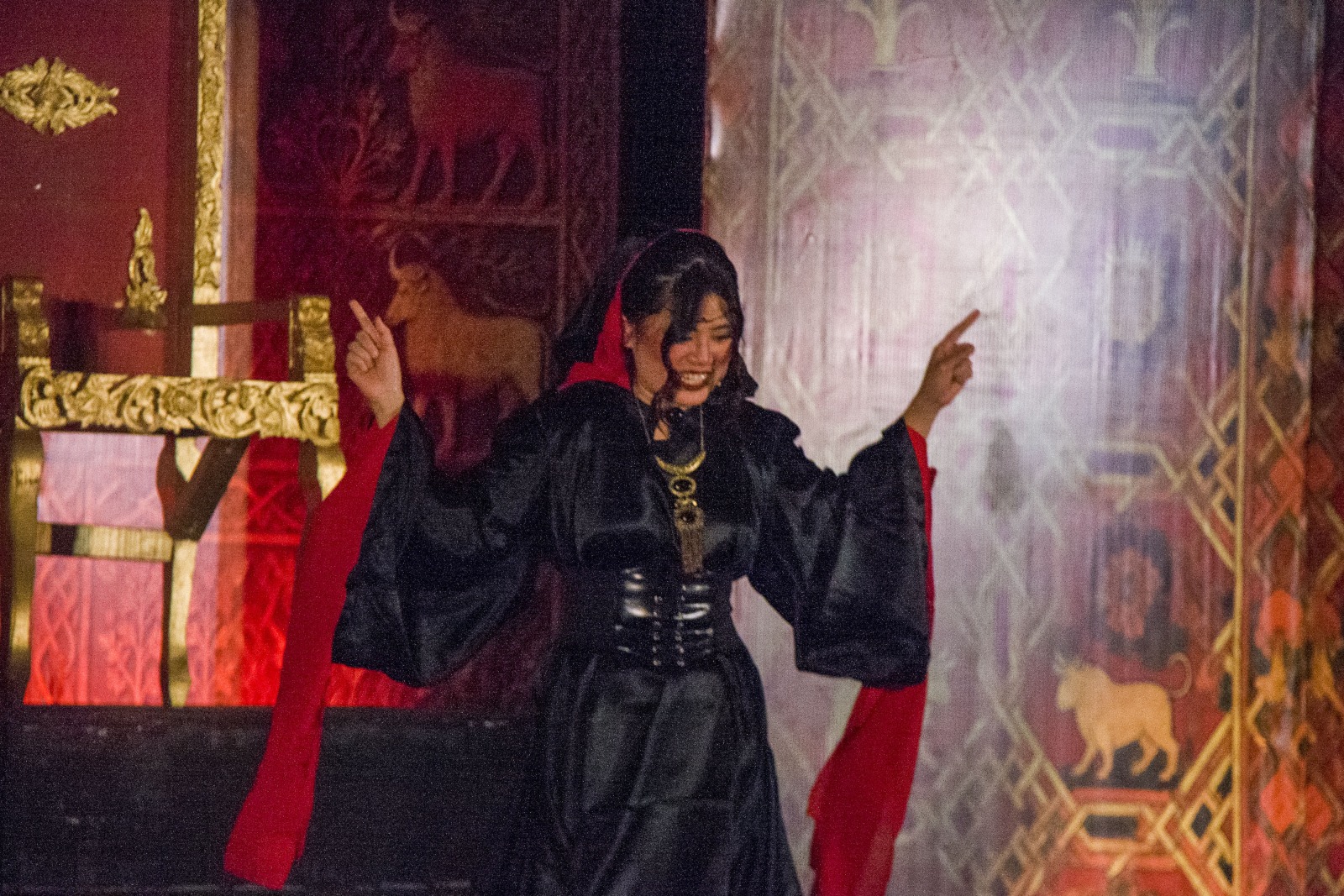 Review: TEATER PARRESIA CASCARA'S ESTHER: A Safe and Straightforward Performance Image
