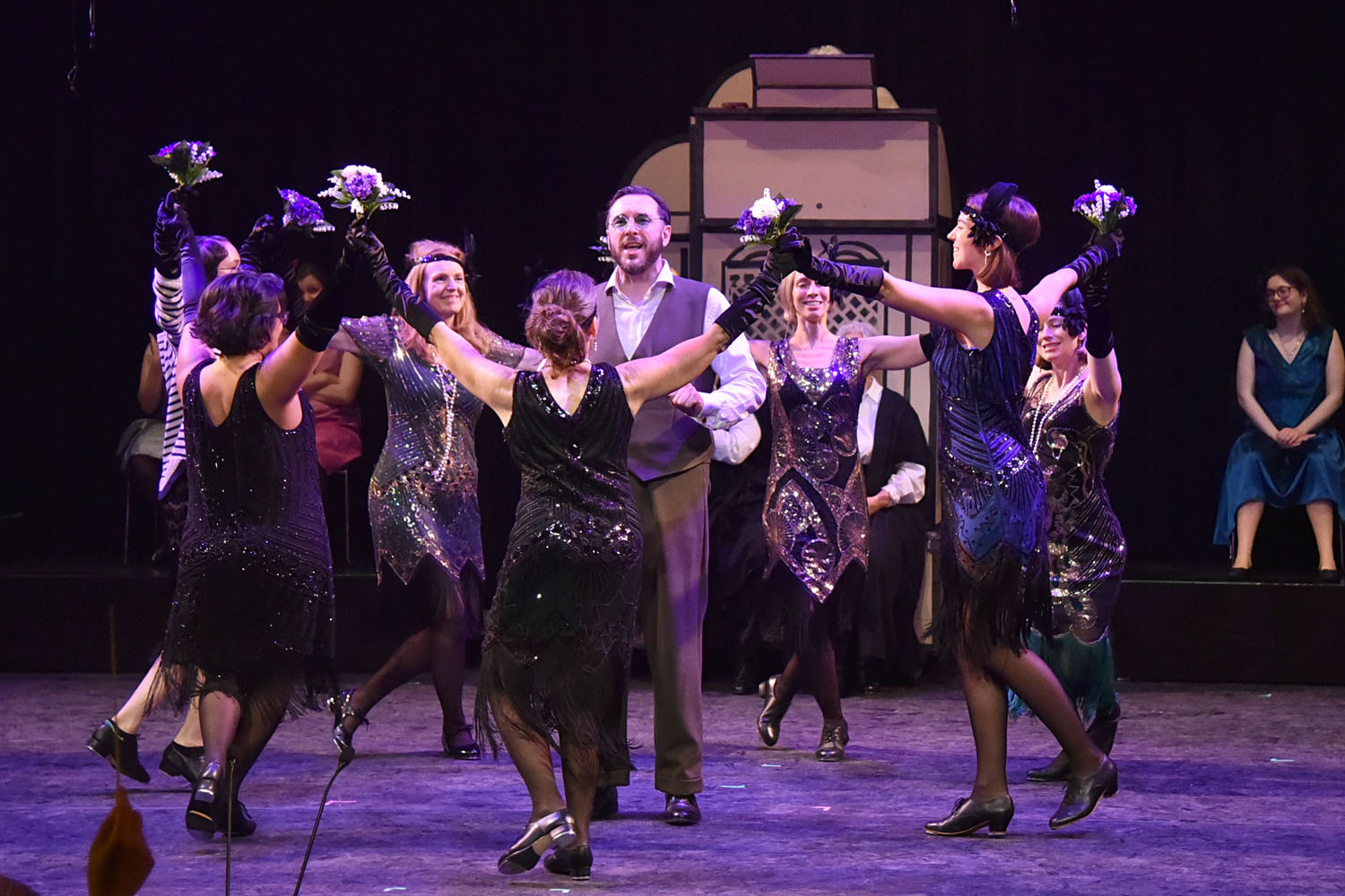 Review: THE ZOO at Brussels Light Opera Company Image