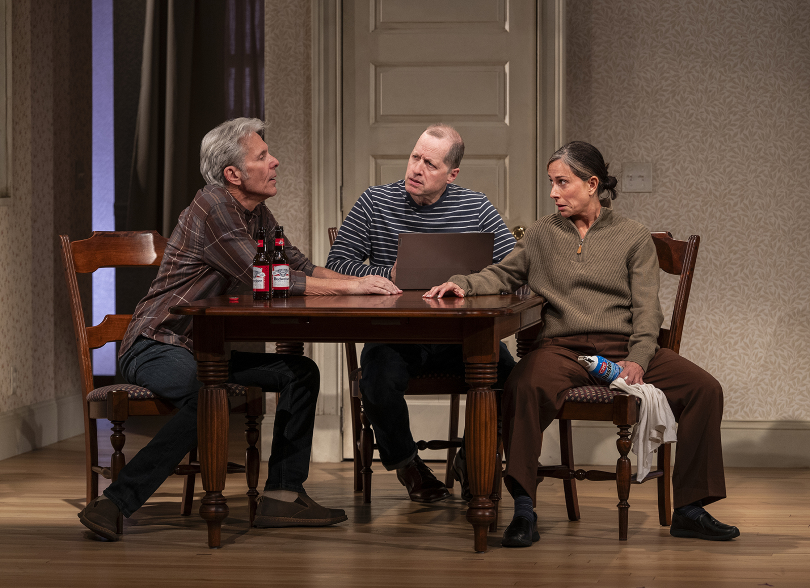 Photos: Gary Cole and More in CATCH AS CATCH CAN at Steppenwolf Theatre Company Image
