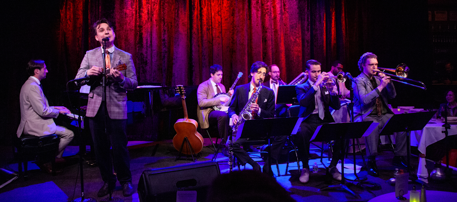 Review: Bryce Edwards and Mike Davis Cool Off Birdland With HOT COMBINATION Image