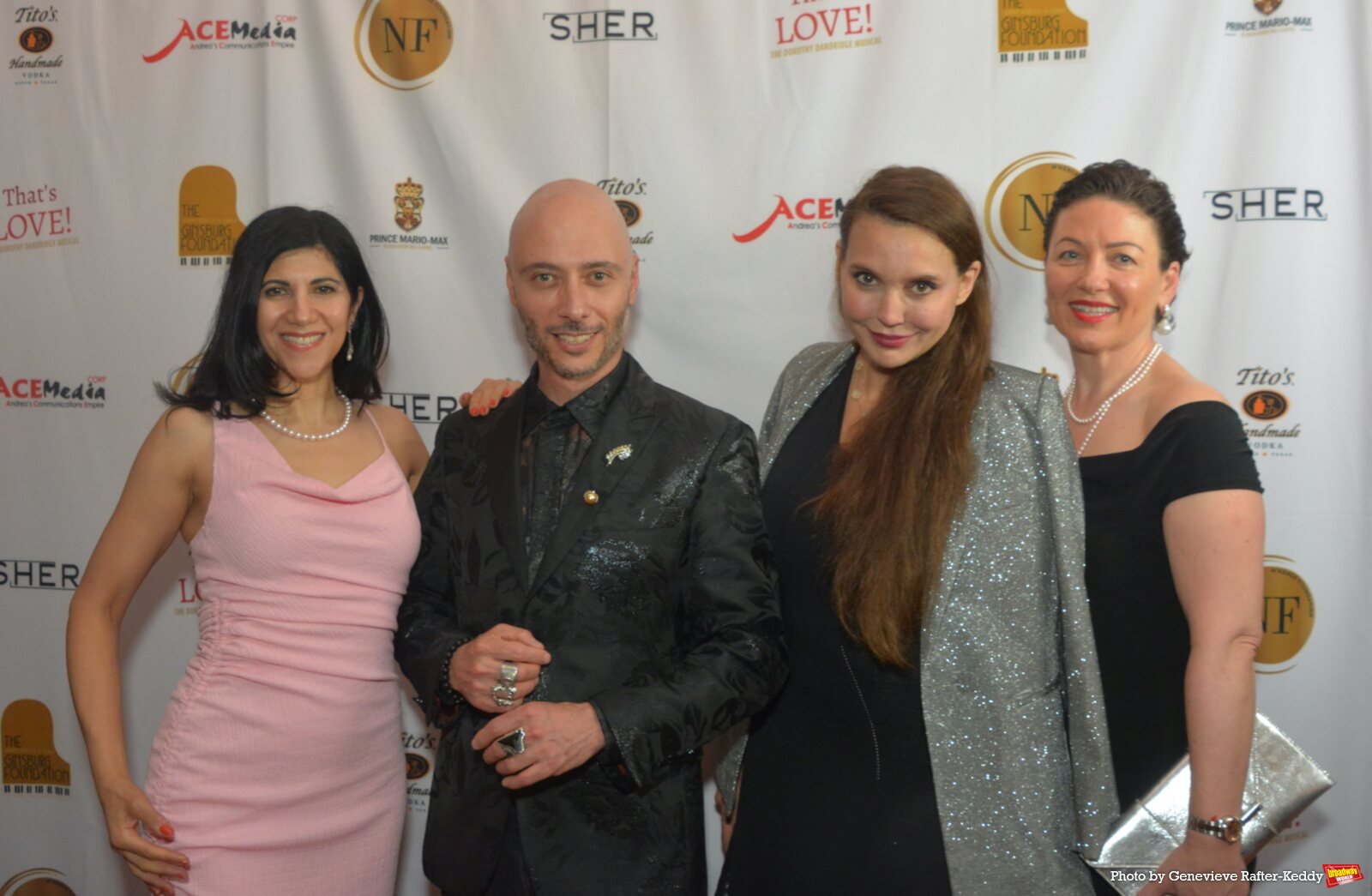 Photos: N'Kenge Foundation Hosts VIVA ITALIA Masquerade Gala Image