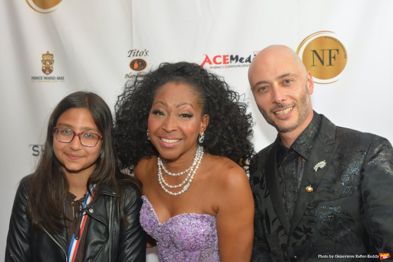 Photos: N'Kenge Foundation Hosts VIVA ITALIA Masquerade Gala Image