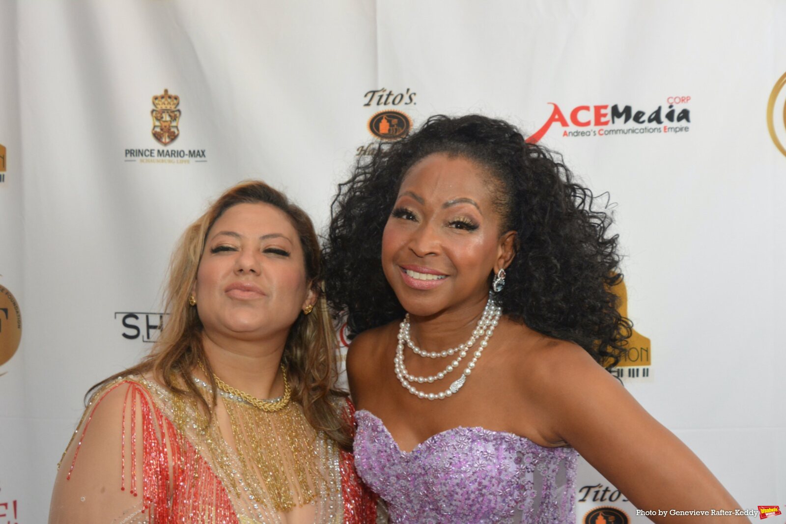 Photos: N'Kenge Foundation Hosts VIVA ITALIA Masquerade Gala Image