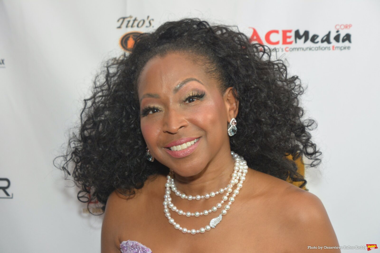 Photos: N'Kenge Foundation Hosts VIVA ITALIA Masquerade Gala Image