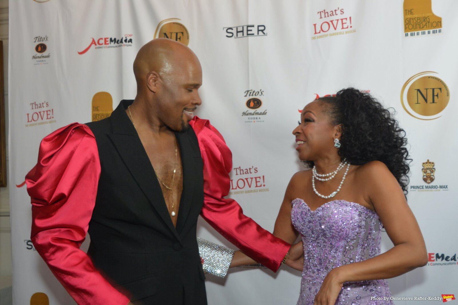 Photos: N'Kenge Foundation Hosts VIVA ITALIA Masquerade Gala Image