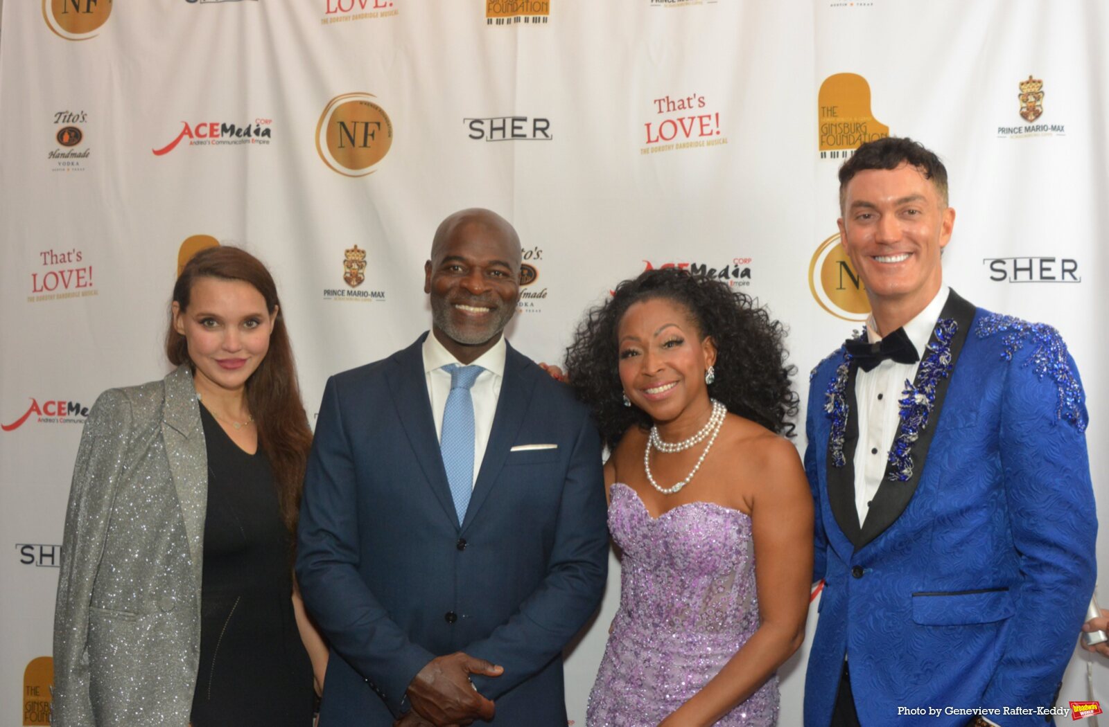 Photos: N'Kenge Foundation Hosts VIVA ITALIA Masquerade Gala Image
