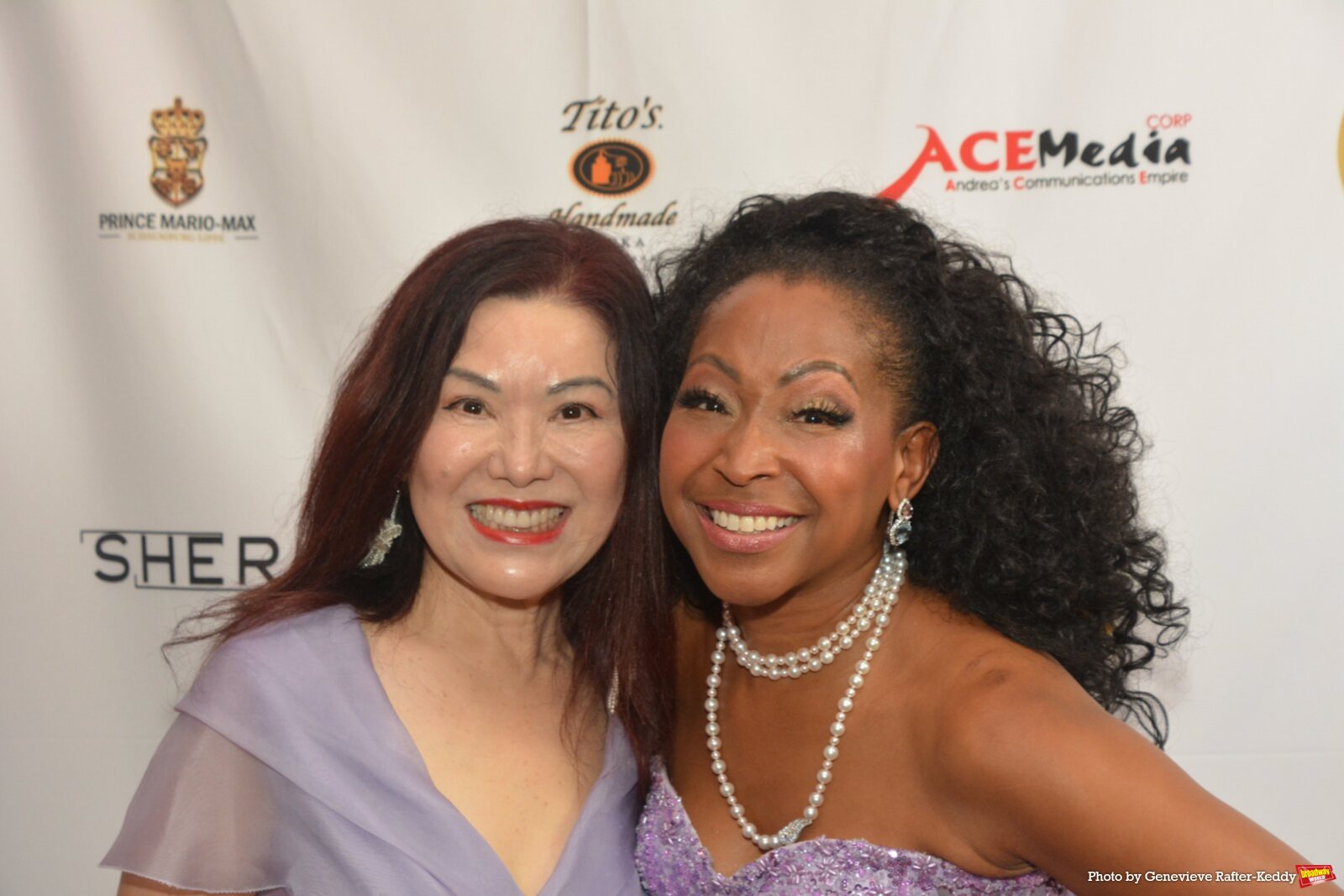 Photos: N'Kenge Foundation Hosts VIVA ITALIA Masquerade Gala Image