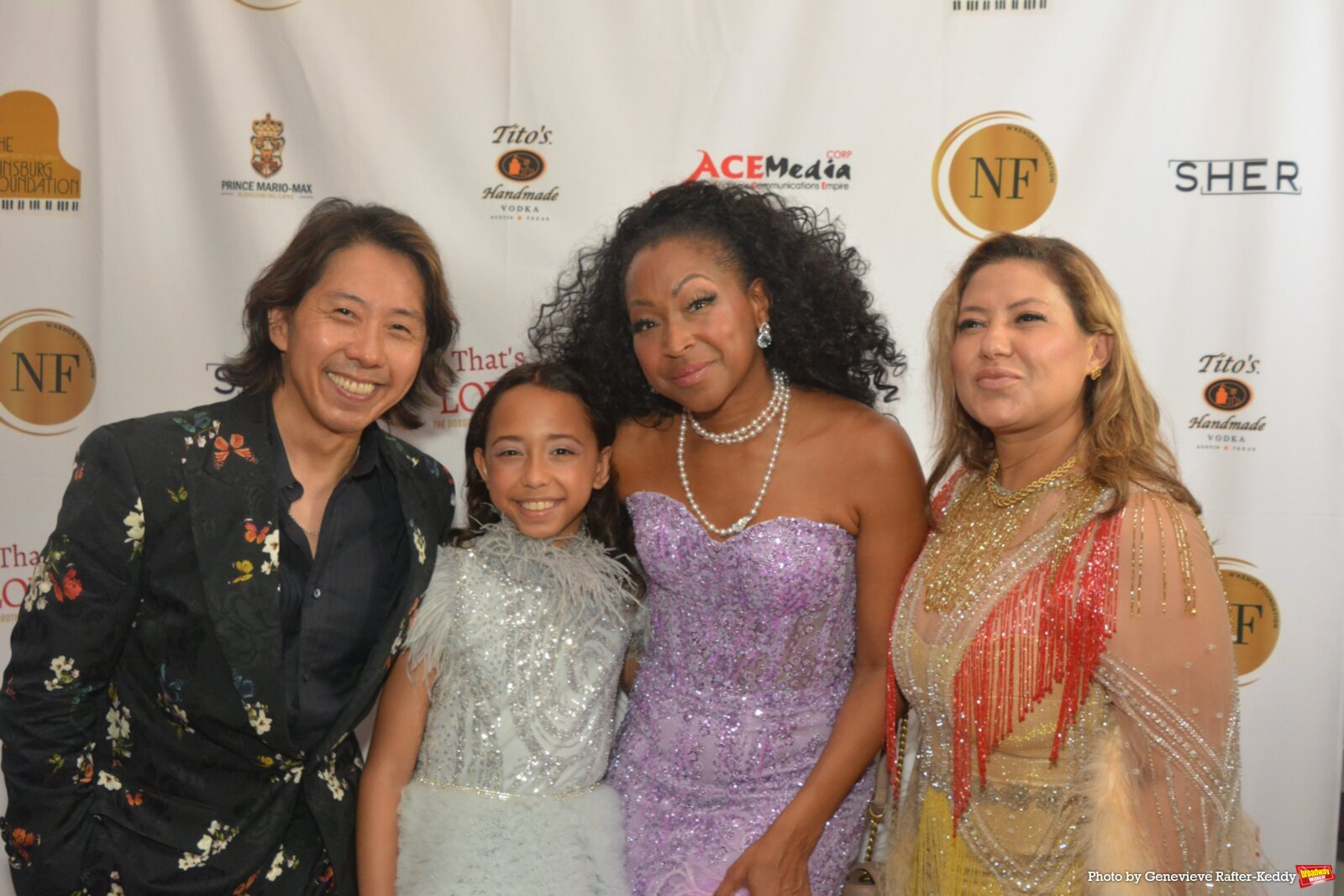 Photos: N'Kenge Foundation Hosts VIVA ITALIA Masquerade Gala Image