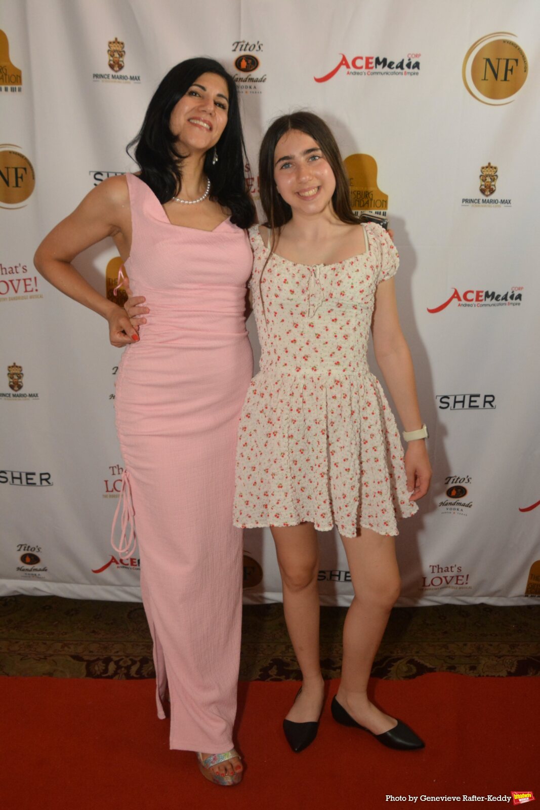Photos: N'Kenge Foundation Hosts VIVA ITALIA Masquerade Gala Image