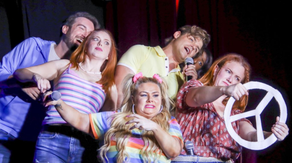 Photos: Marguerite Moreau Visits WET HOT A MUSICAL SUMMER Image