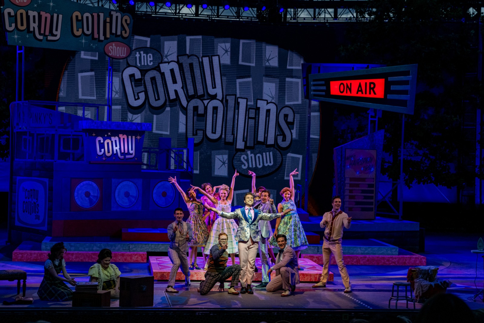 Photos: First Look at The Muny's HAIRSPRAY With Richard Kind & More Image