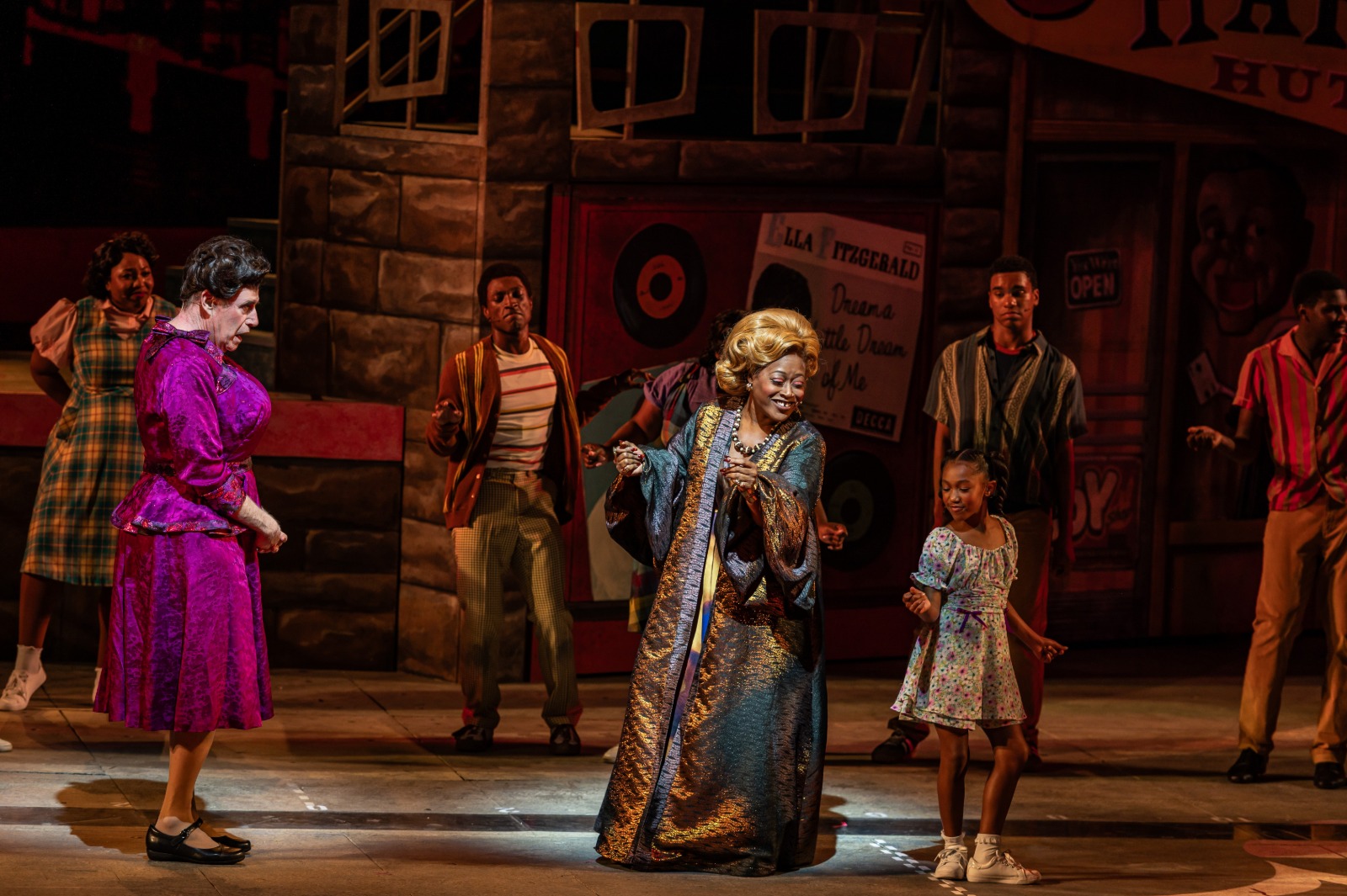 Photos: First Look at The Muny's HAIRSPRAY With Richard Kind & More Image