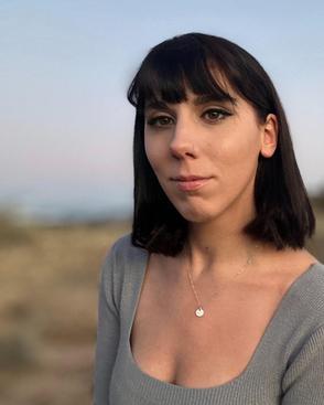 Zoe Burke Photo