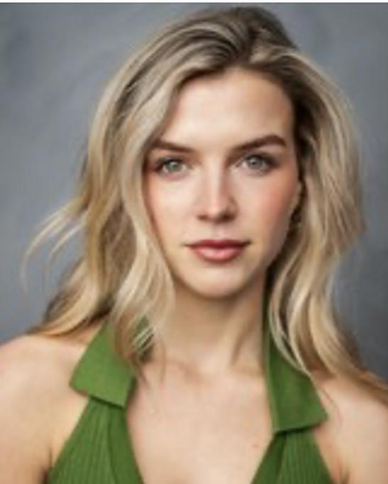 Anna Grace Barlow Photo