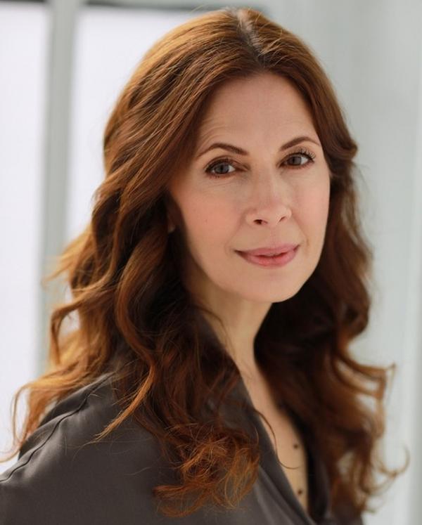 Jessica Hecht Photo