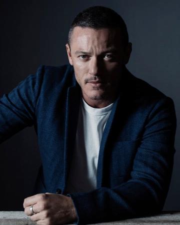 Luke Evans Photo