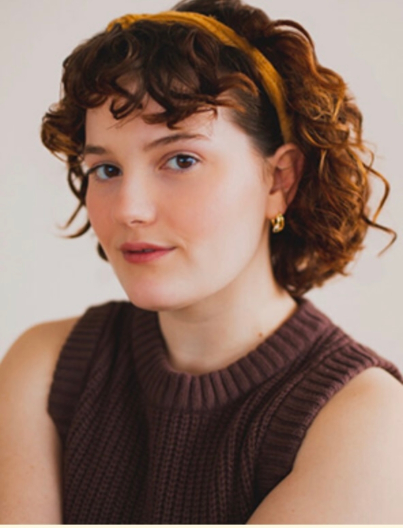 Nina White Photo