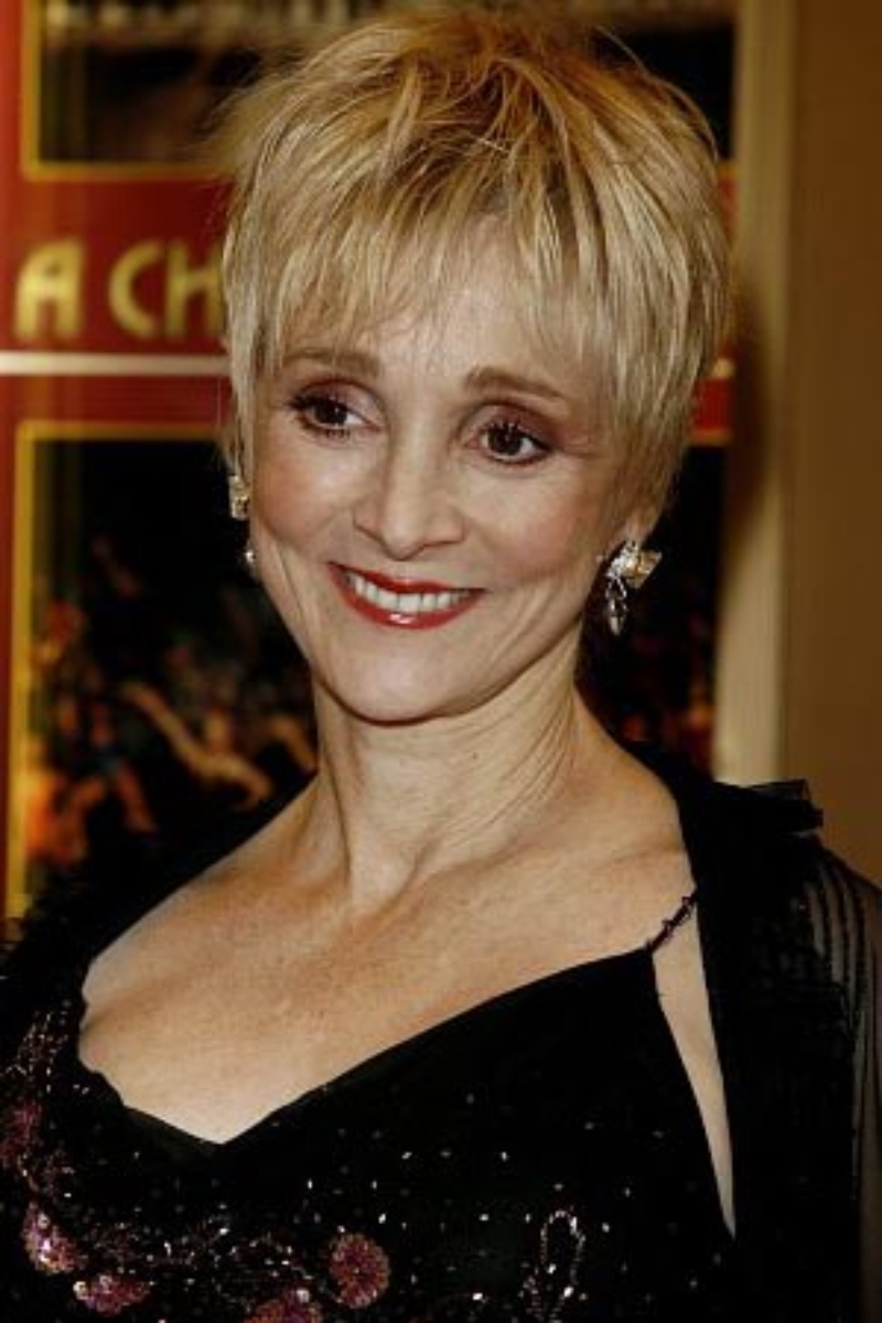 Pamela Blair (i) Photo