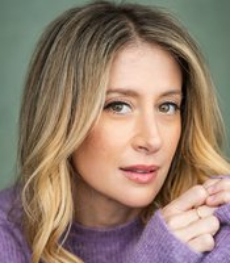 Caissie Levy Photo