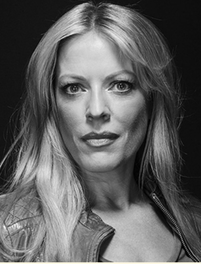 Sherie Rene Scott Photo