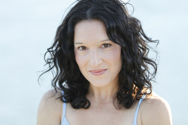 Larissa Lury Photo