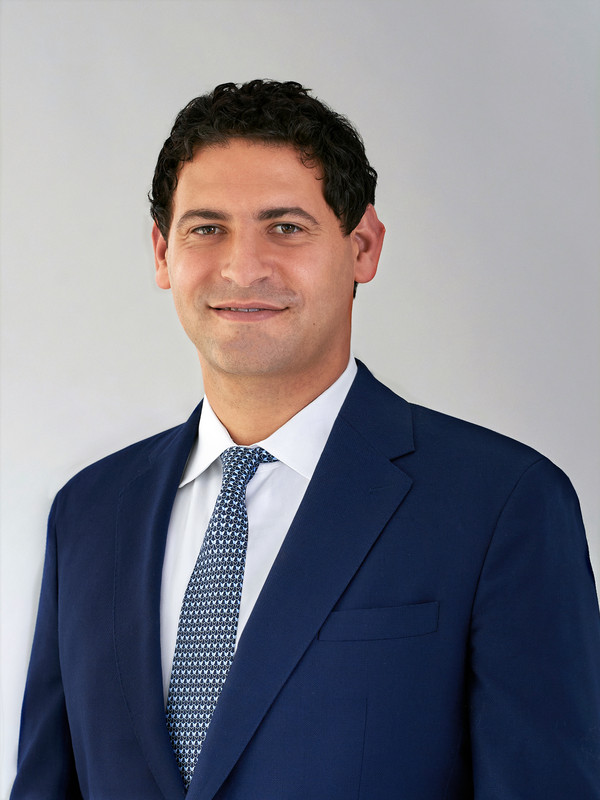 Jonathan Shechtman Photo