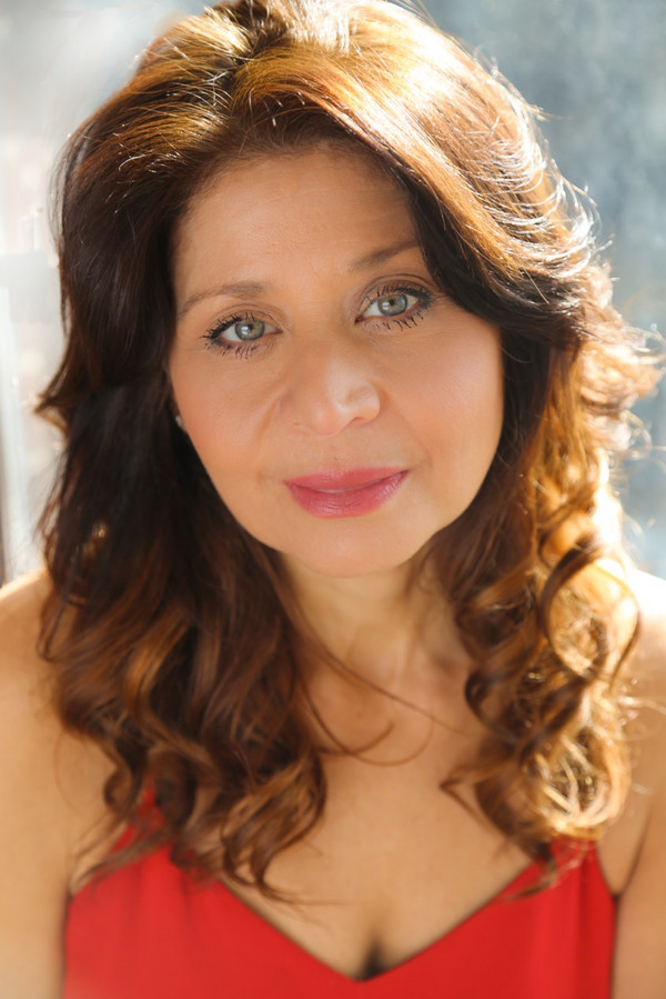 Elizabeth Acosta Photo