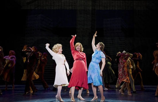 Photo Flash: 9 TO 5: THE MUSICAL 'Punches In On Bdwy' Image