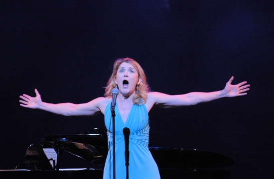 Photo Coverage: Collegiate Chorale's Spring Benefit 'SING HAPPY' Image