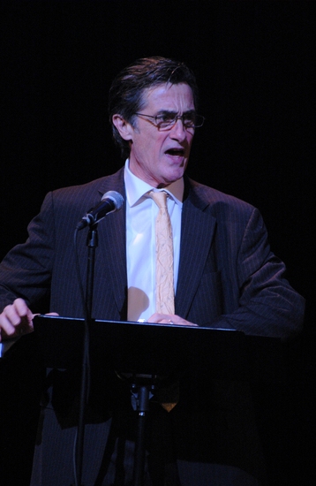 Roger Rees starting the auction Photo