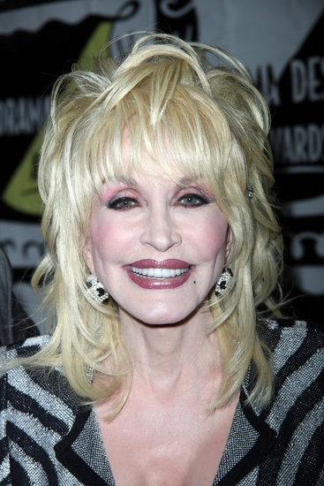  Dolly Parton Photo