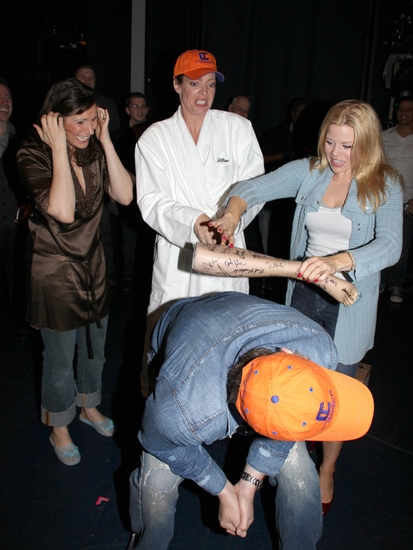 Photo EXCLUSIVE: Opening Night 'Break-A-Leg' Tradition Debuts at '9 To 5' Image