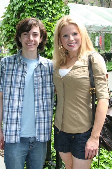 Photo Coverage: Hilty, Hodges & AVENUE Q Cast at 'Broadway Salutes Pet Rocks' Image