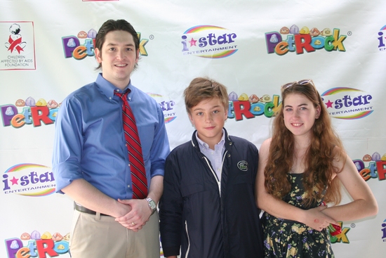 Photo Coverage: Hilty, Hodges & AVENUE Q Cast at 'Broadway Salutes Pet Rocks' Image