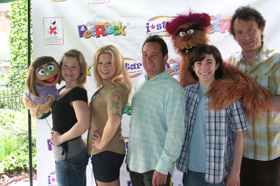 Photo Coverage: Hilty, Hodges & AVENUE Q Cast at 'Broadway Salutes Pet Rocks' Image