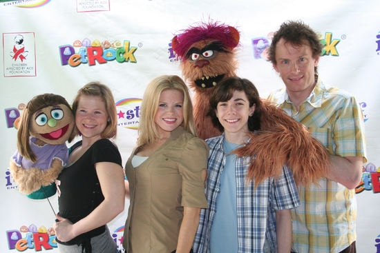 Photo Coverage: Hilty, Hodges & AVENUE Q Cast at 'Broadway Salutes Pet Rocks' Image