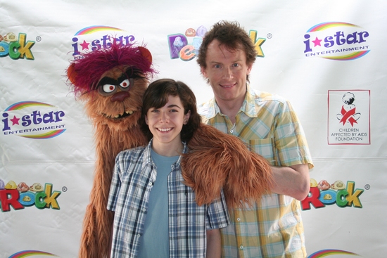 Photo Coverage: Hilty, Hodges & AVENUE Q Cast at 'Broadway Salutes Pet Rocks' Image