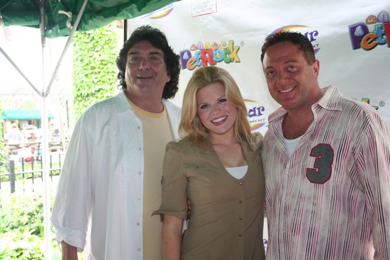 Photo Coverage: Hilty, Hodges & AVENUE Q Cast at 'Broadway Salutes Pet Rocks' Image