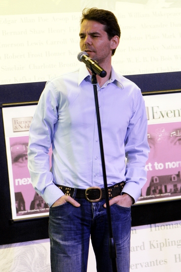Photo Coverage: NEXT TO NORMAL Celebrates CD Release At Barnes and Noble Image