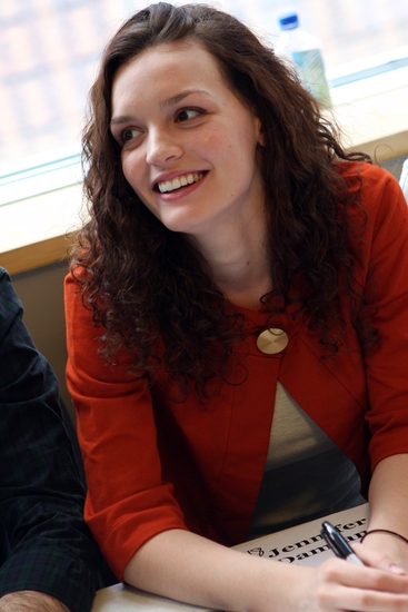 Photo Coverage: NEXT TO NORMAL Celebrates CD Release At Barnes and Noble Image