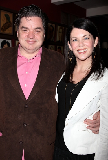 Photo Coverage: 'GUYS and DOLLS' Stars Lauren Graham and Oliver Platt Join the Sardi's 'Wall of Fame' Image